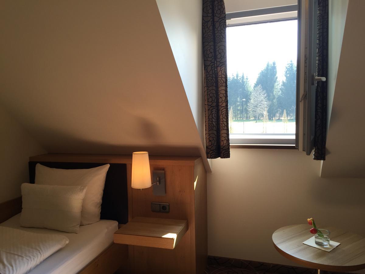 Hotel Glutschaufel Эшенбах Экстерьер фото